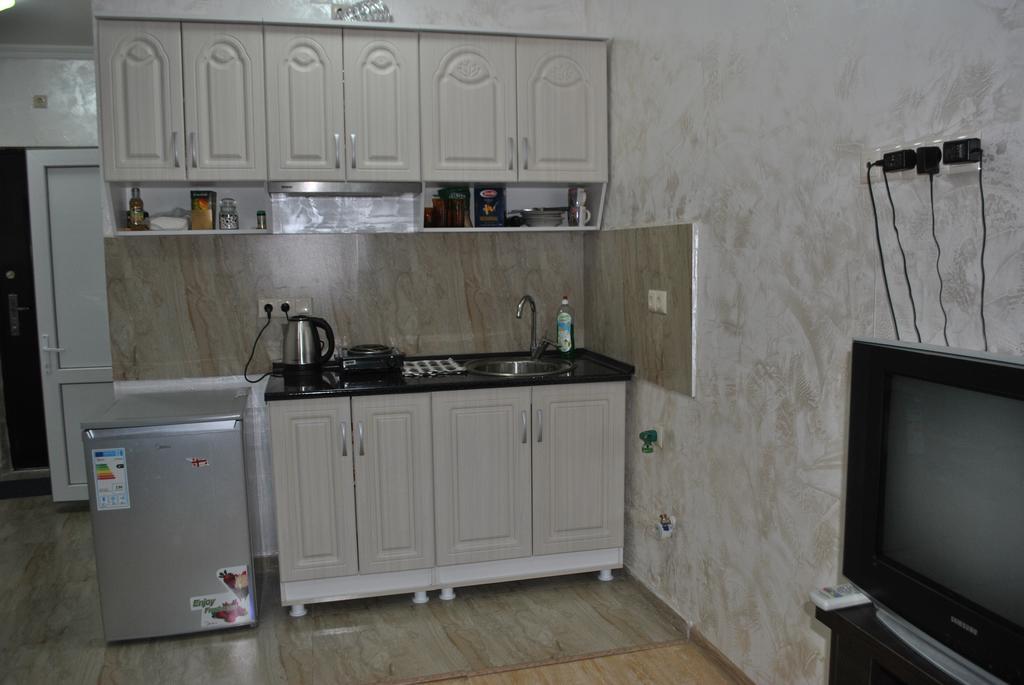 Apartment 8A บาทูมิ ภายนอก รูปภาพ